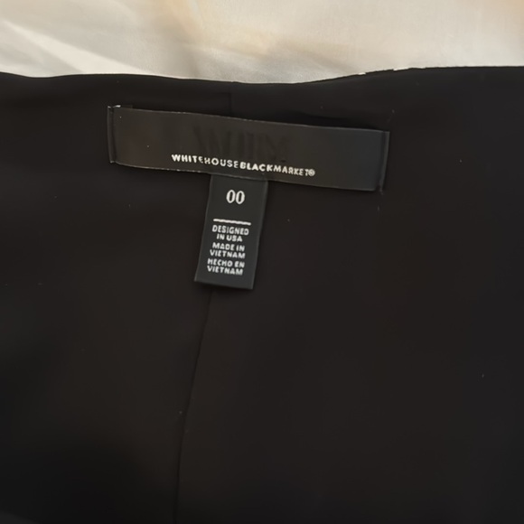 White House Black Market Black and White Floral Top - Picture 2 of 2